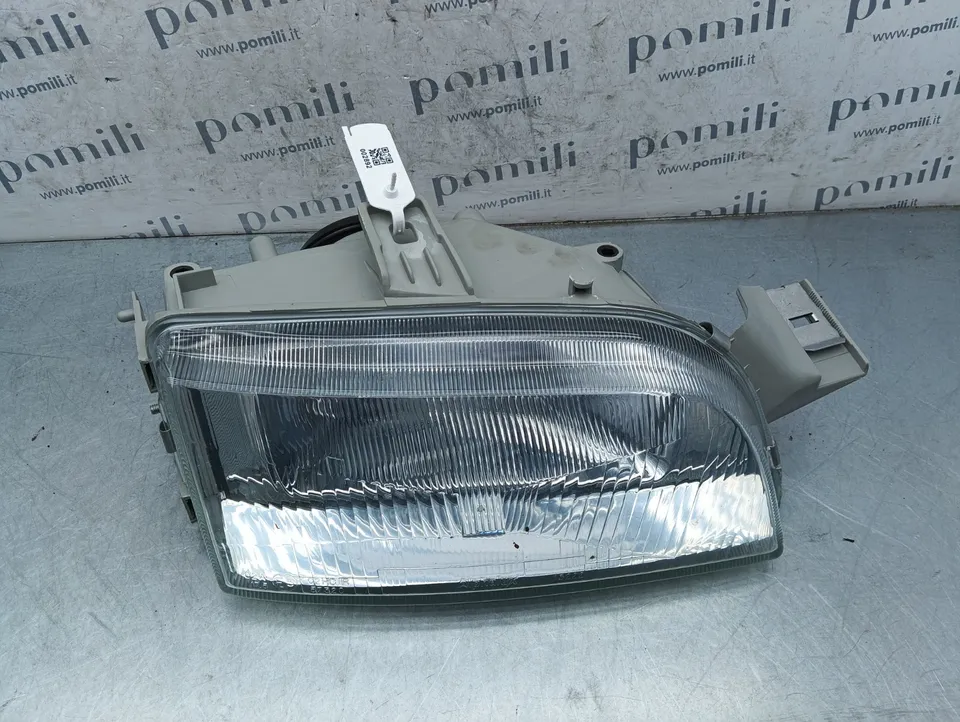 Pomili Fanaleria Fiat Punto II Faro anteriore destro 1999-2005 OEM 46402649