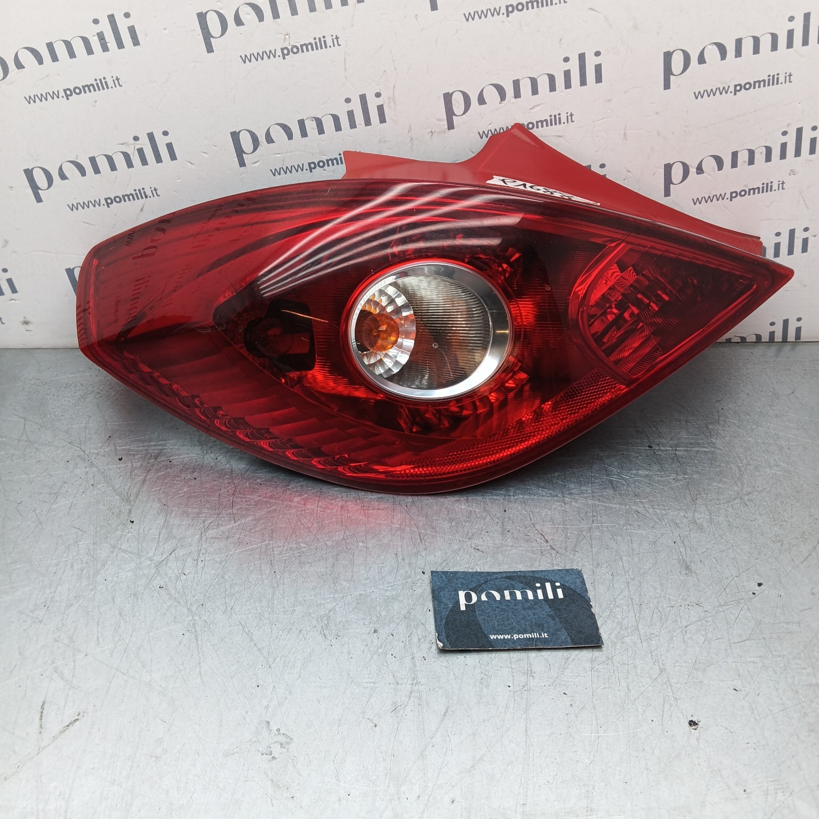Pomili Fanaleria fanale posteriore sinistro Opel Corsa D 3 porte 13186350 usato