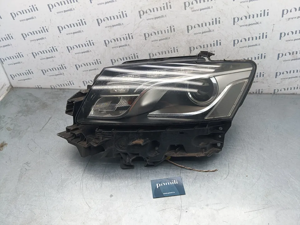Pomili Fanaleria 10111-17075 faro anteriore sinistro Xenon HID usato
