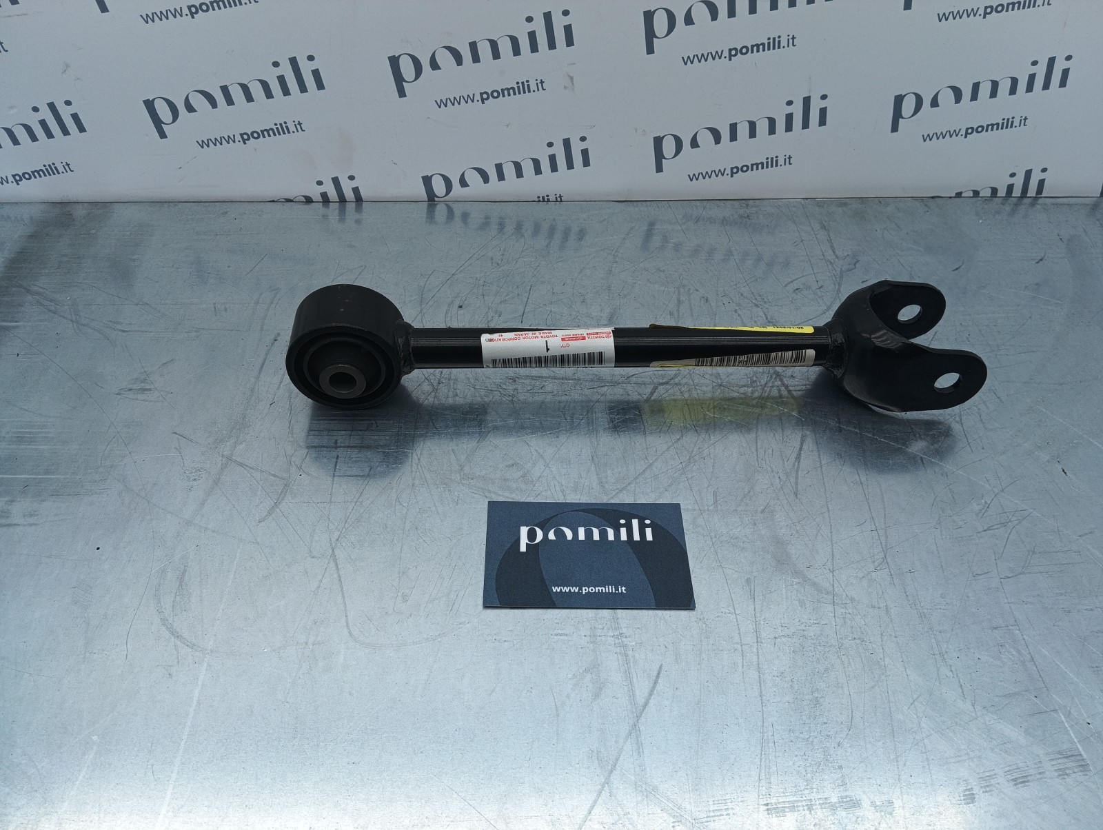 Pomili Sterzo e ammortizzatori Braccio sospensione posteriore destro Toyota Genuine Parts 48710-47010