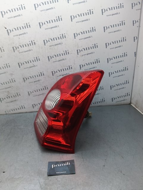 Pomili Fanaleria Nissan Pixo UA0 fanale posteriore destro