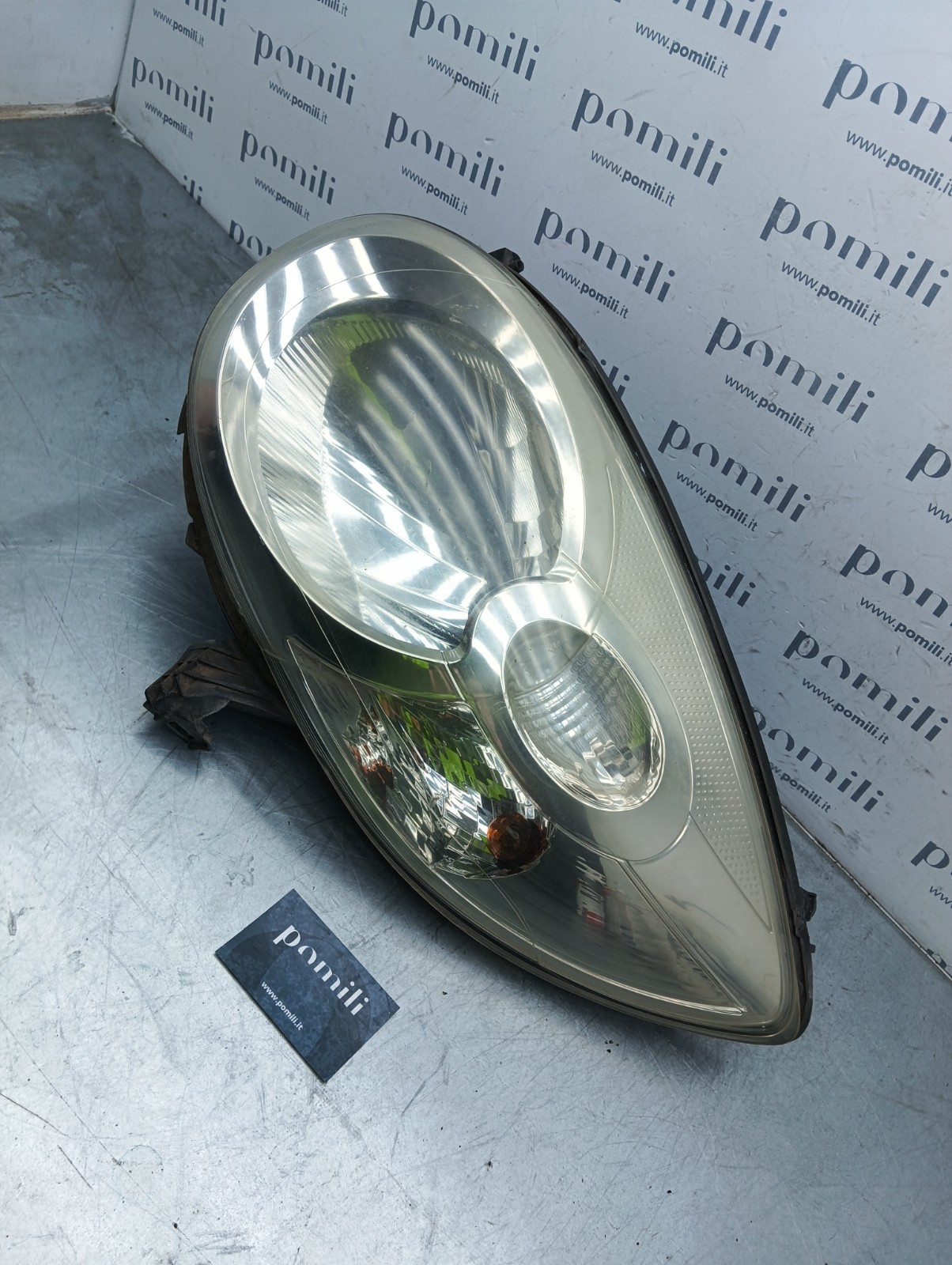 Pomili Fanaleria Faro anteriore Citroen C1 sinistro 89092918 usato