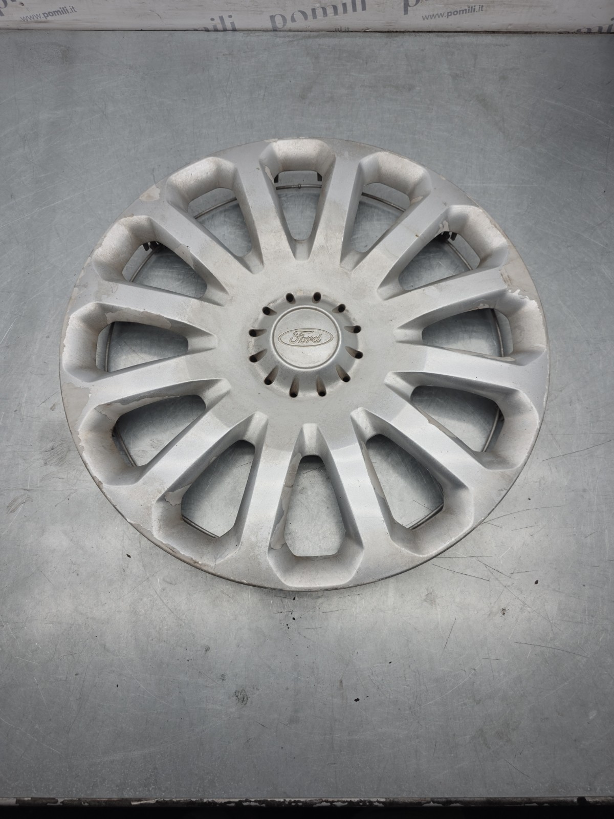 Pomili Altro auto borchie coprimozzo Ford R15 set 4 usate