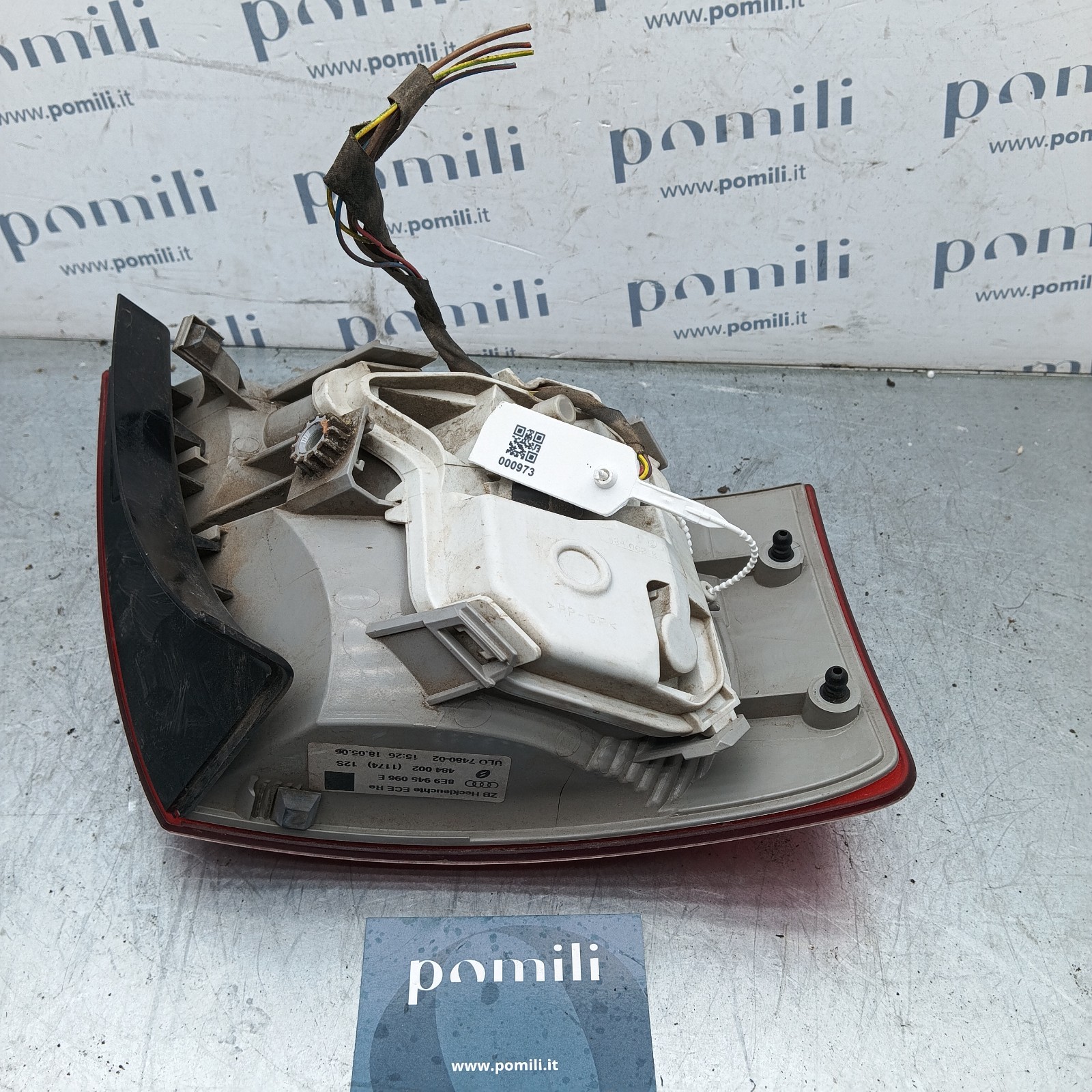 Pomili Fanaleria Fanale posteriore esterno destro Audi A4 Avant B7 8E9945096E usato