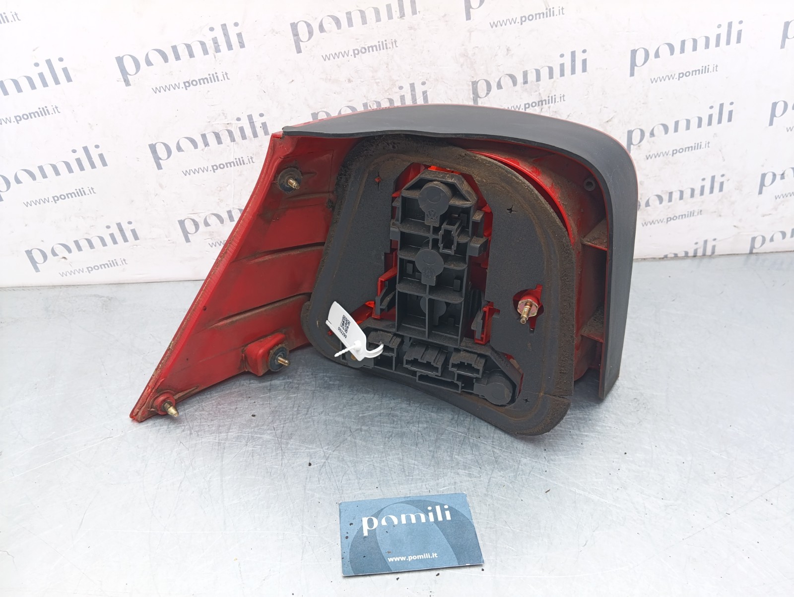Pomili Fanaleria Volkswagen Golf IV 37740748 fanale posteriore destro usato