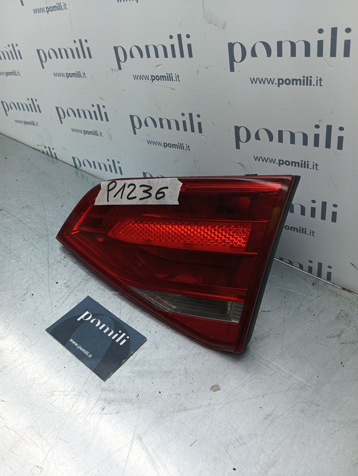 Pomili Fanaleria Audi A4 B8 Fanale posteriore destro portellone usato