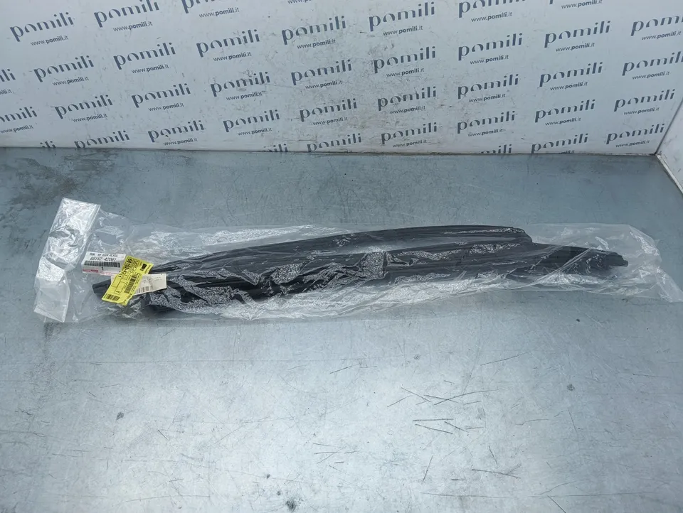 Pomili Lamierati esterni Guarnizione vetro porta Toyota RAV4 68152-42061