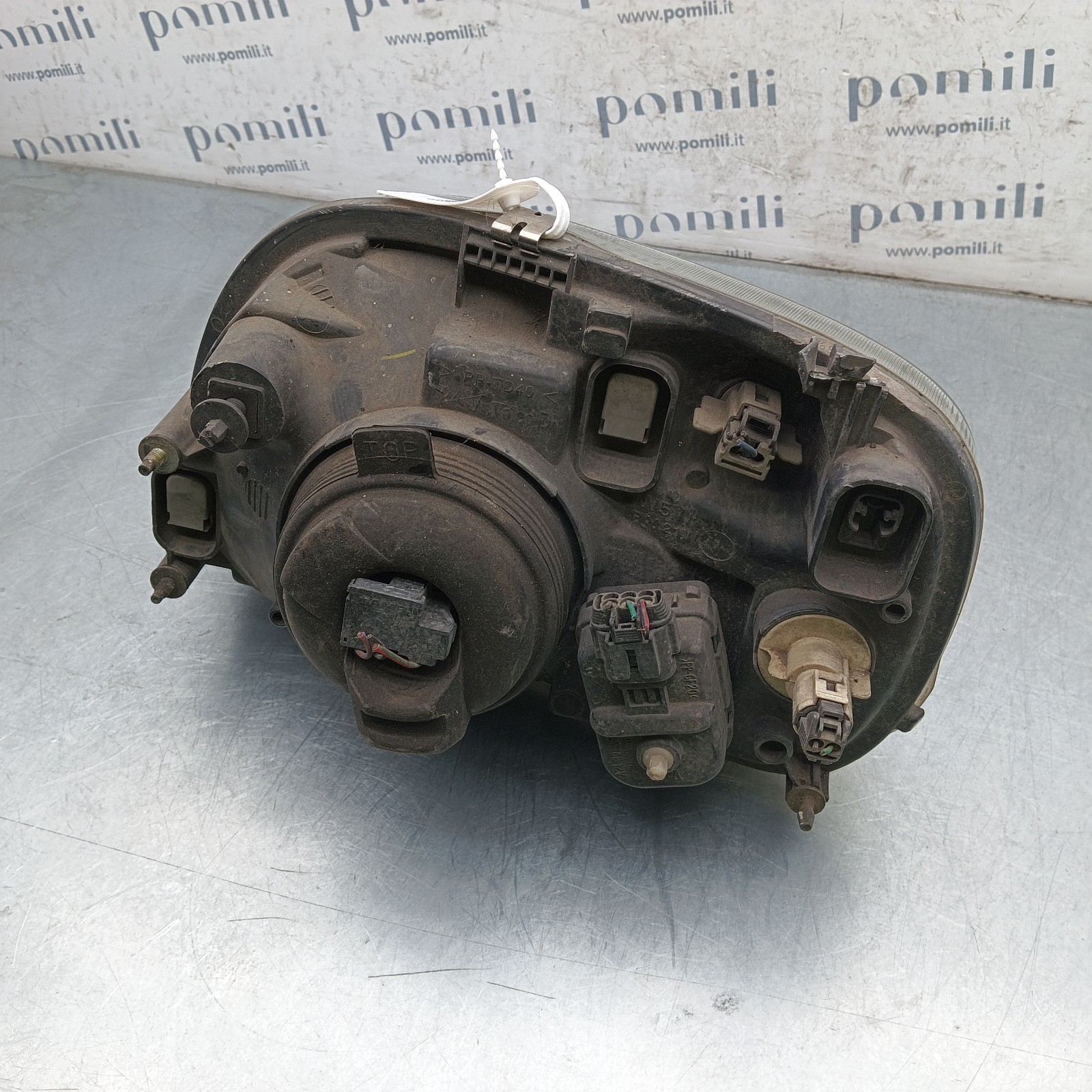 Pomili Fanaleria Nissan Micra K11 Faro anteriore destro usato