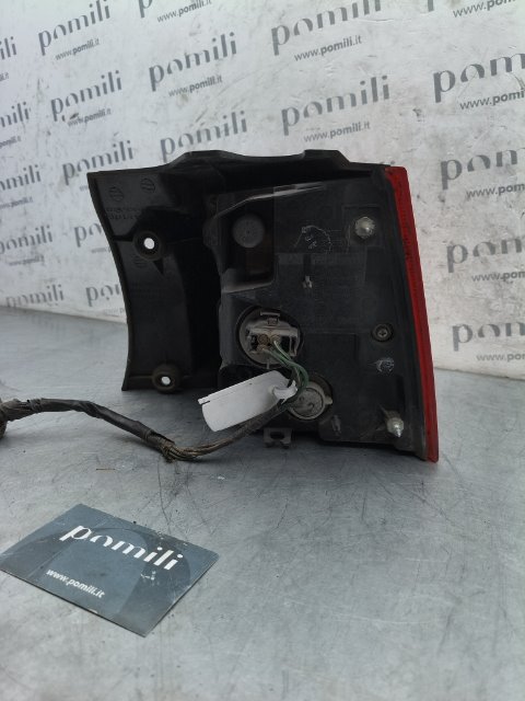 Pomili Fanaleria CITROEN C-CROSSER (08/07>01/13<) fanale posteriore sinistro esterno