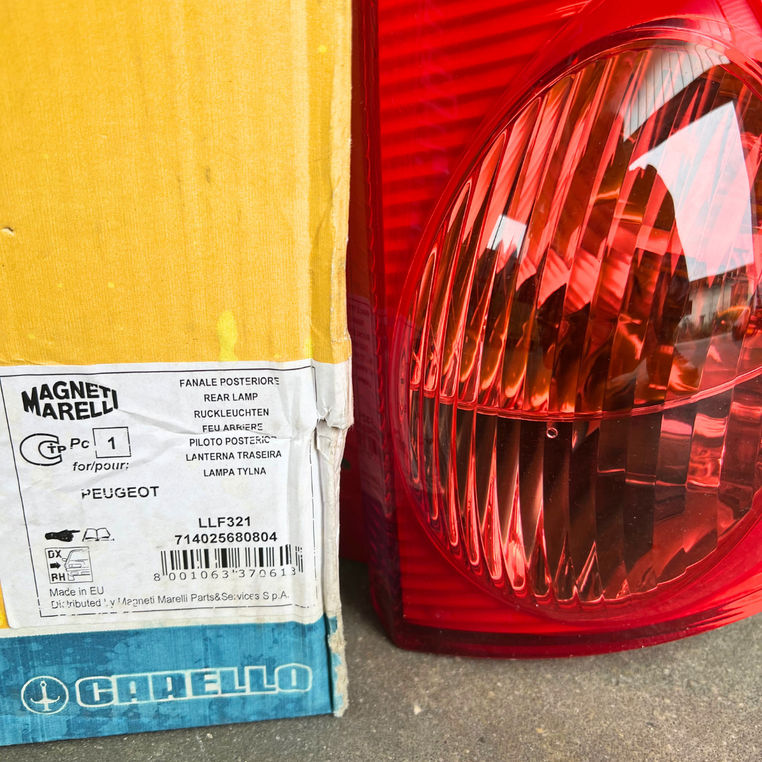 Sara Autoricambi Fanaleria Magneti Marelli 714025680804 fanale posteriore destro Peugeot 107