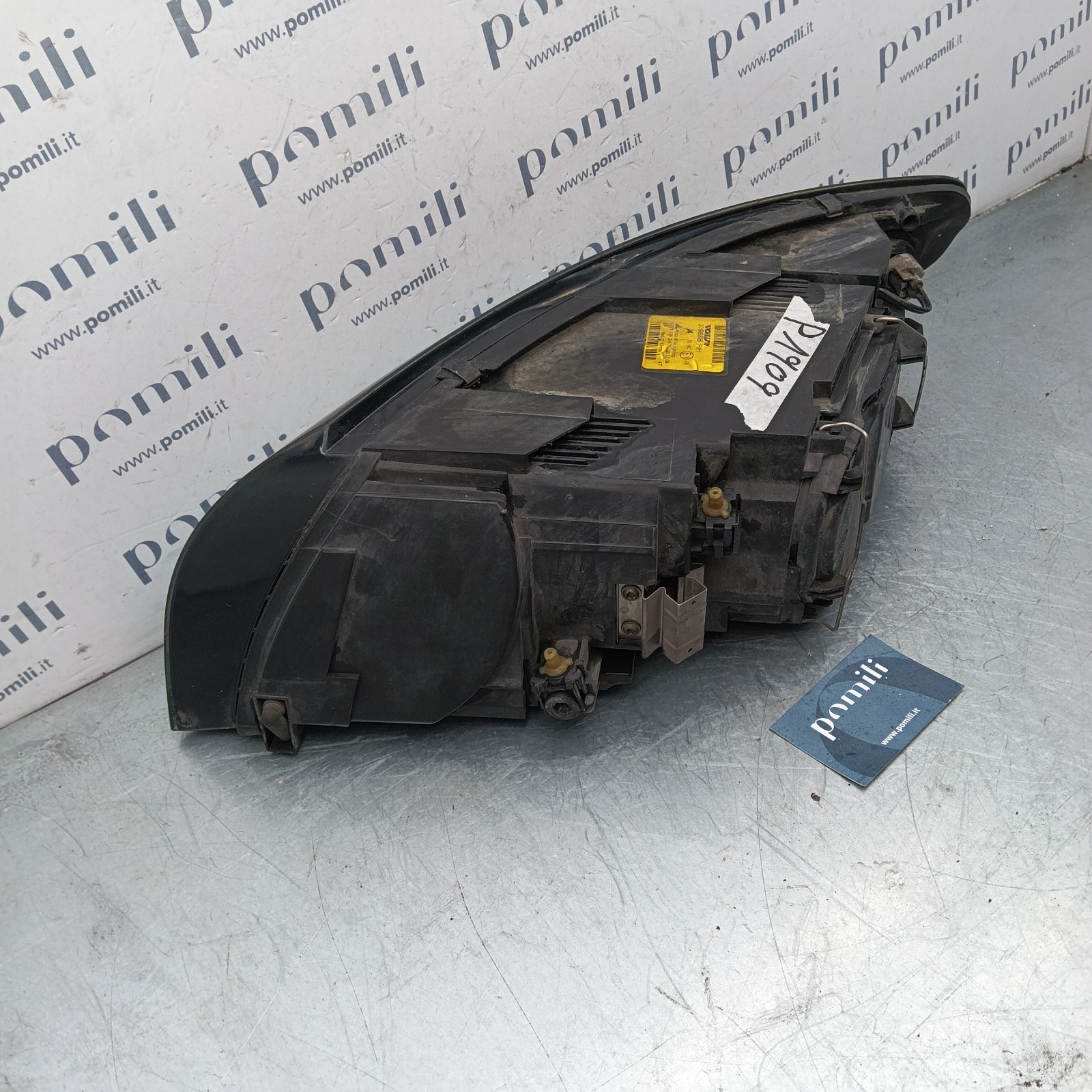 Pomili Fanaleria Faro anteriore destro Volvo V50 30698886 usato