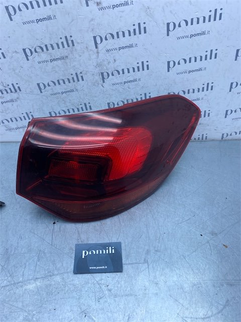 Pomili Fanaleria Fanale post. parte est. DX OPEL ASTRA (P10) (10/09>06/18<) usato
