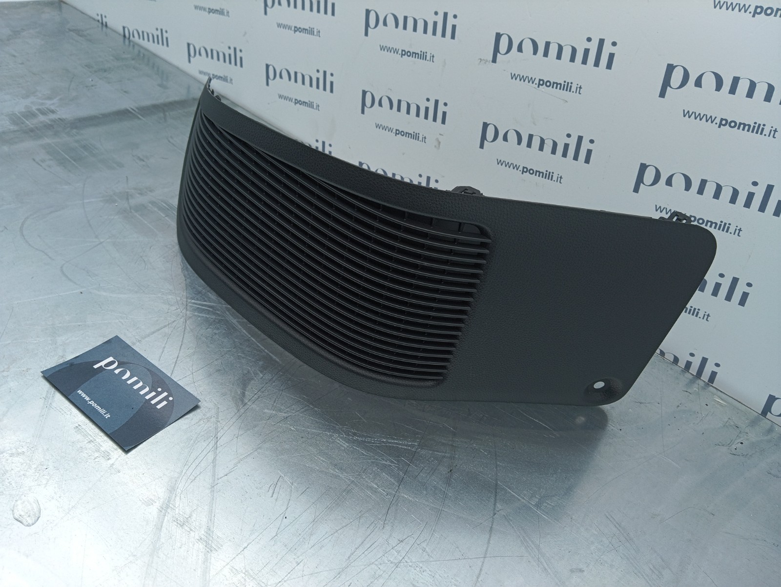 Pomili Lamierati esterni Toyota RAV4 coperchio vano batteria nuovo