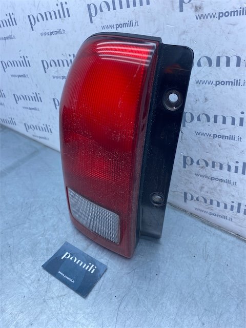 Pomili Fanaleria Suzuki Grand Vitara fanale posteriore superiore sinistro