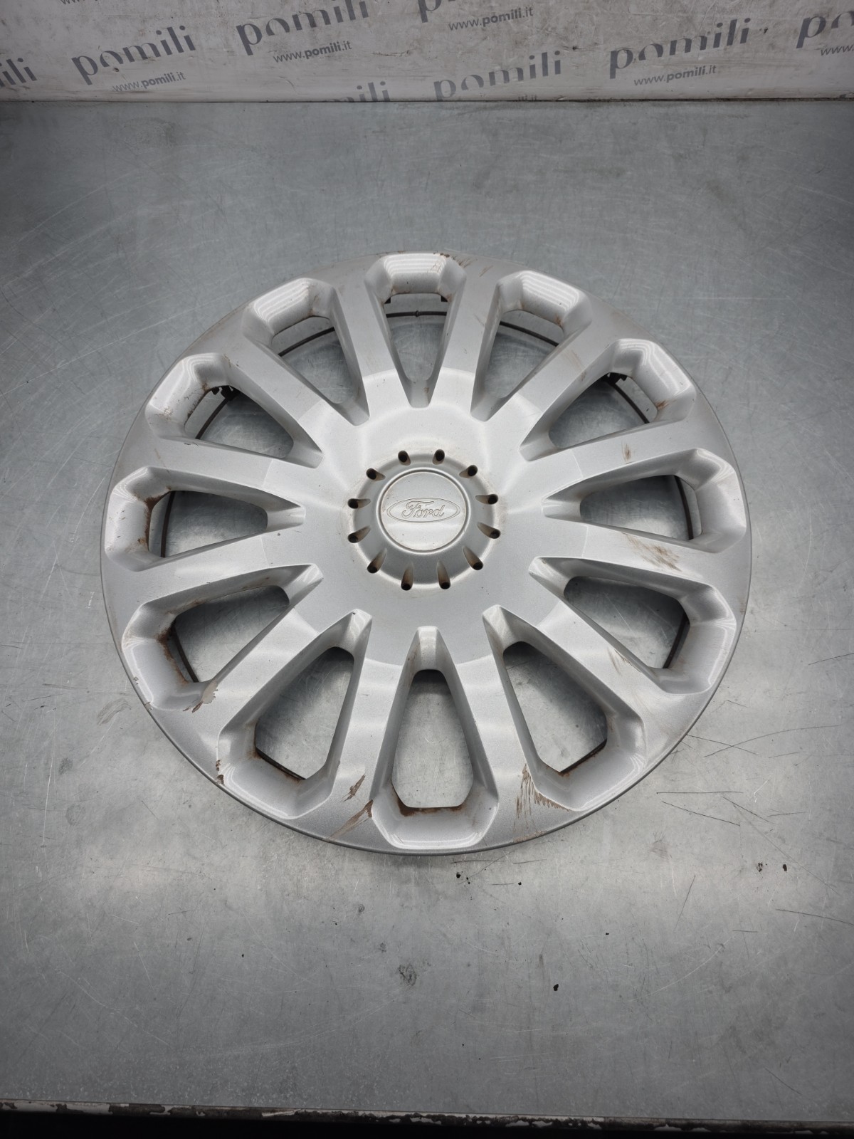 Pomili Altro auto borchie coprimozzo Ford R15 set 4 usate