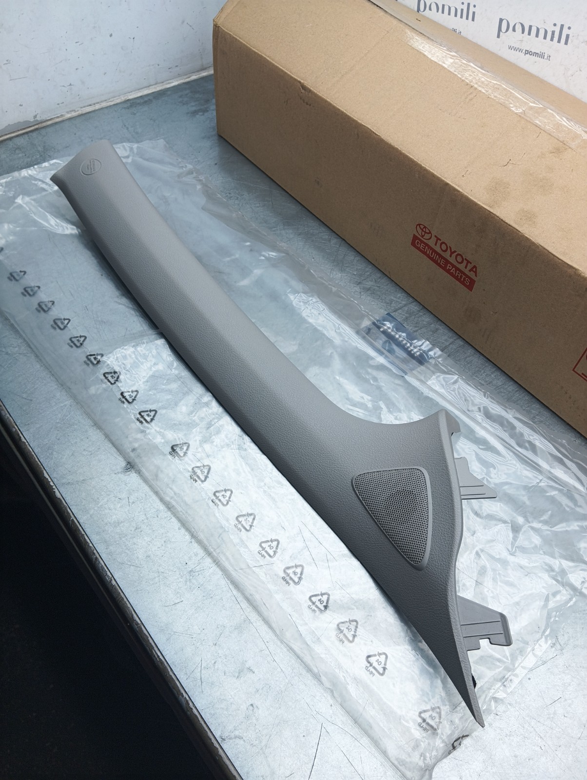 Pomili Rivestimenti interni Toyota Yaris III rivestimento montante A sinistro