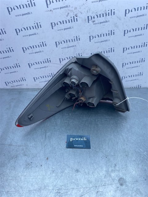 Pomili Fanaleria Toyota Verso-S fanale posteriore destro