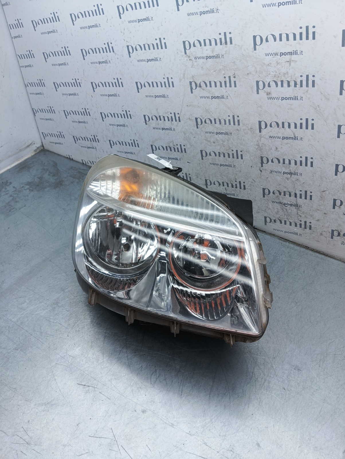 Pomili Fanaleria Fiat Doblò (2002-2012) 51805935 faro anteriore destro usato