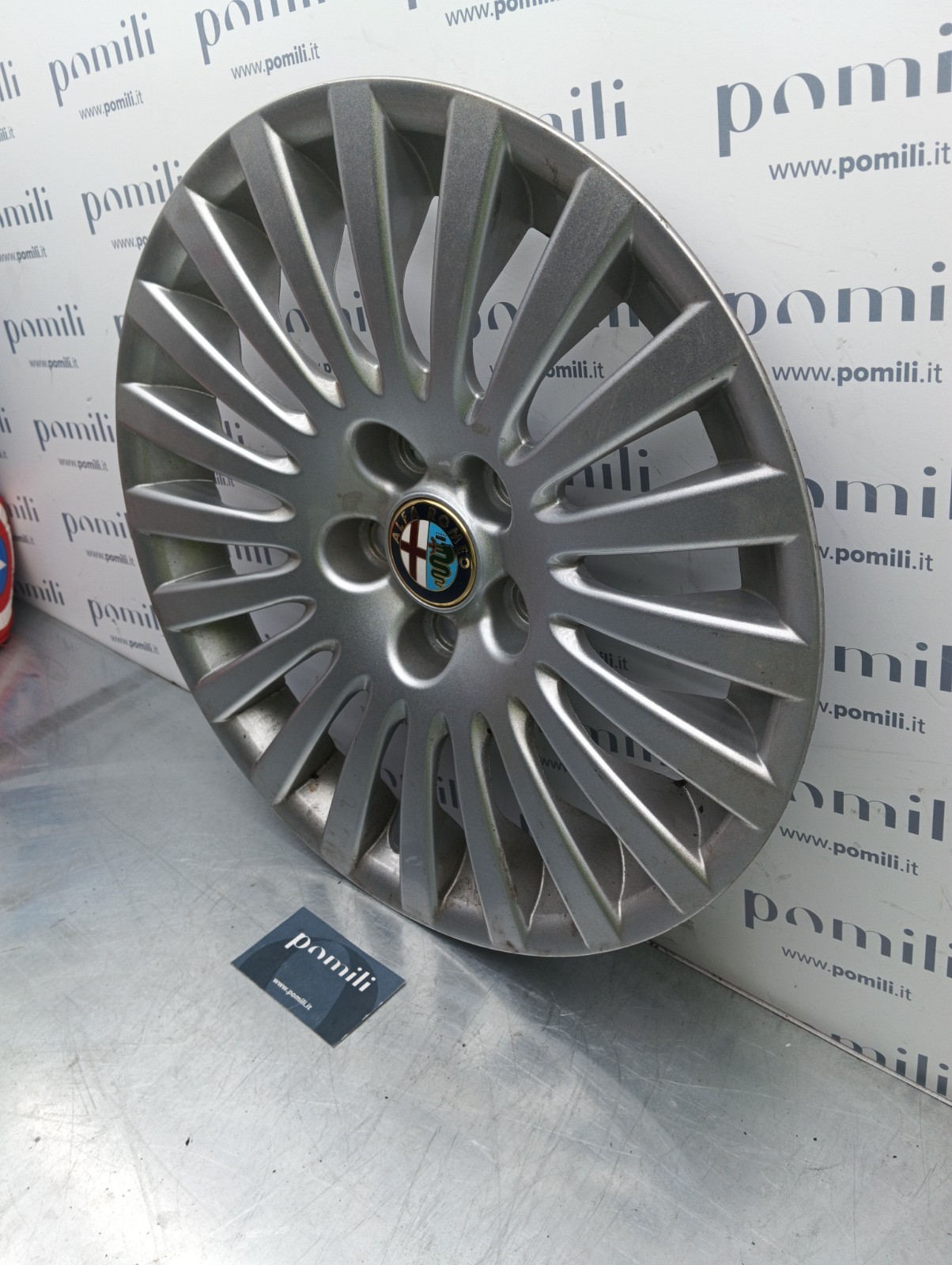 Pomili Altro auto Alfa Romeo 147 borchia R15 OEM 60695794