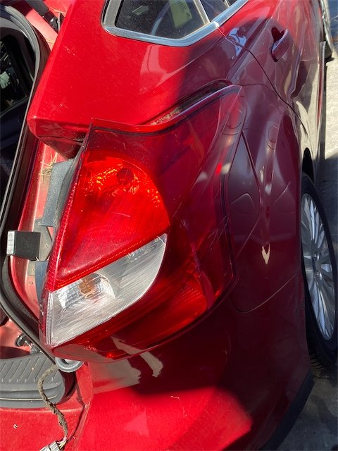 Pomili Fanaleria Ford Focus CB8 fanale posteriore destro