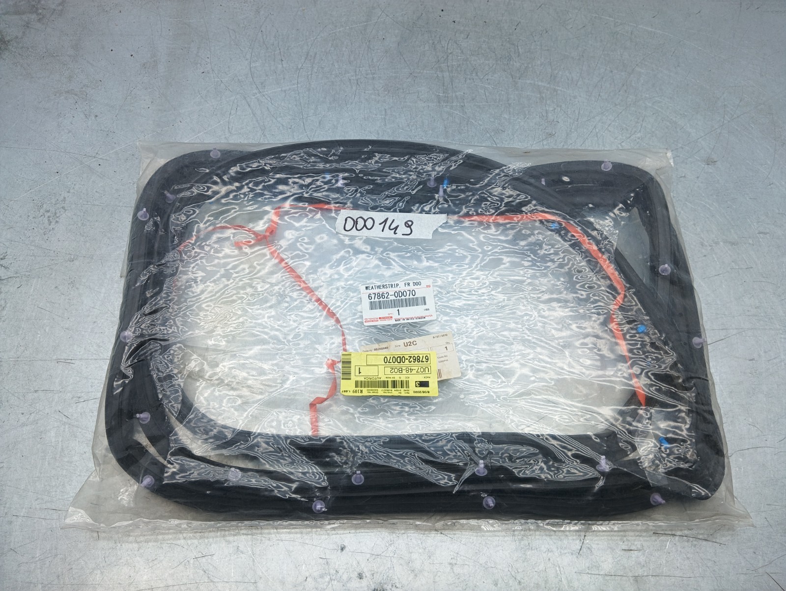 Pomili Lamierati esterni Guarnizione porta anteriore sinistra Toyota Yaris (2005-2011) 67862-0D070 nuova