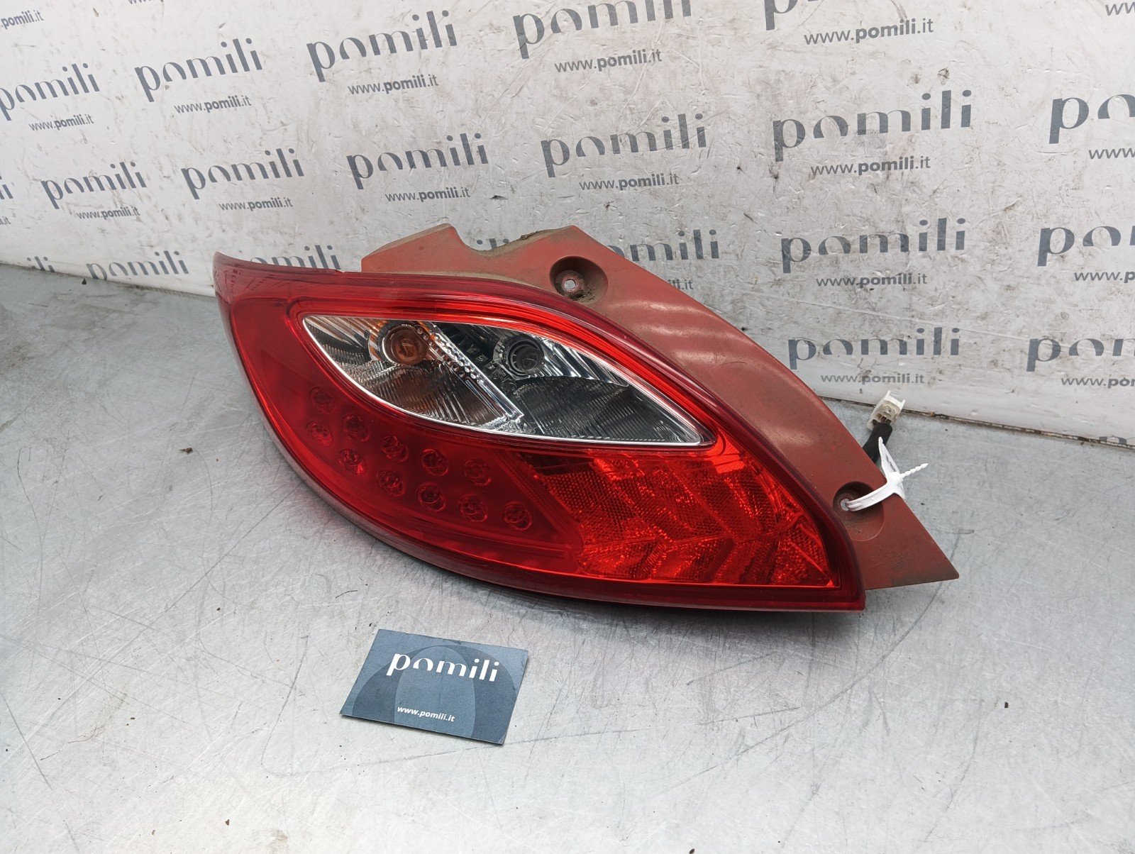 Pomili Fanaleria Mazda 2 fanale posteriore destro D65151150 usato