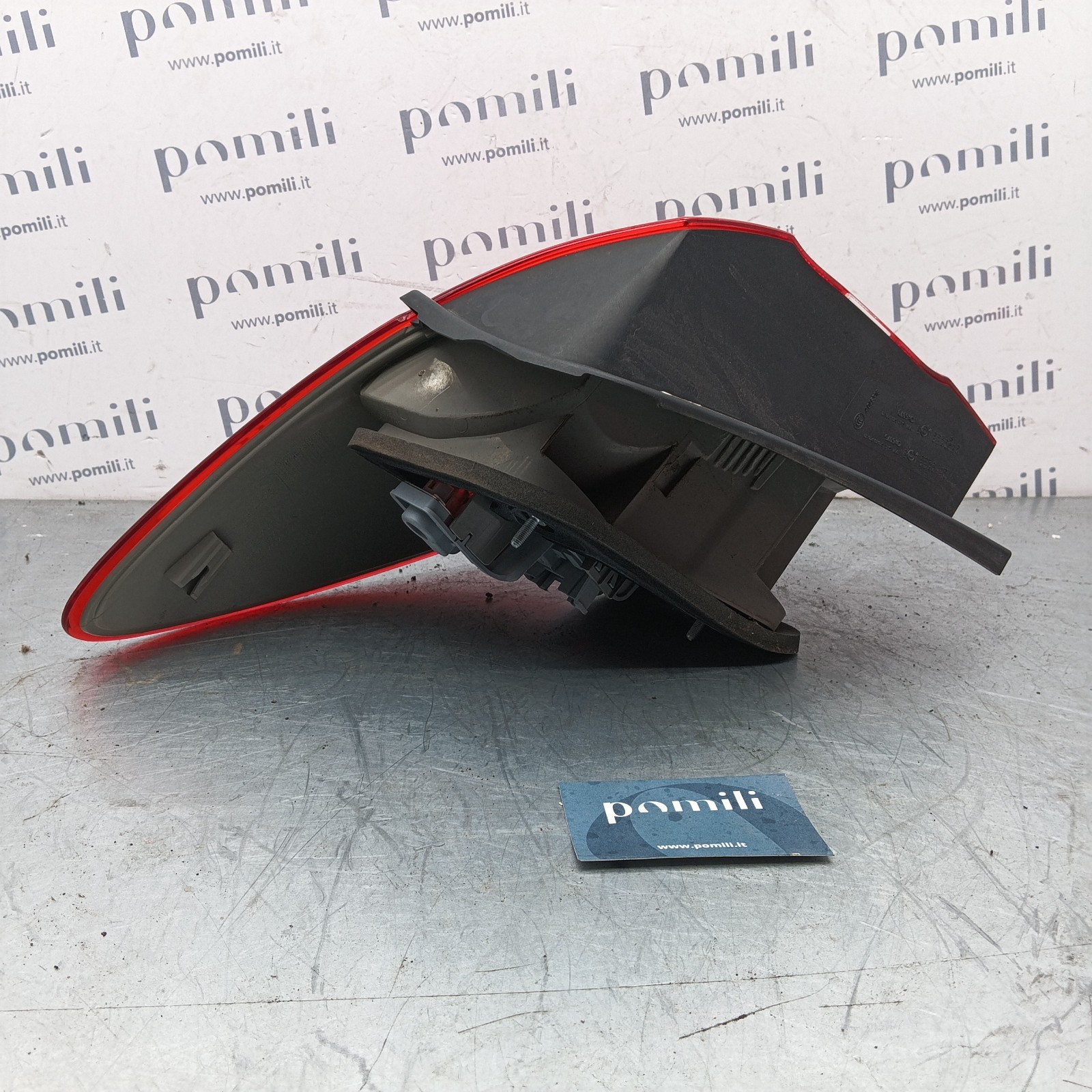 Pomili Fanaleria Mercedes-Benz Classe B fanale posteriore destro usato