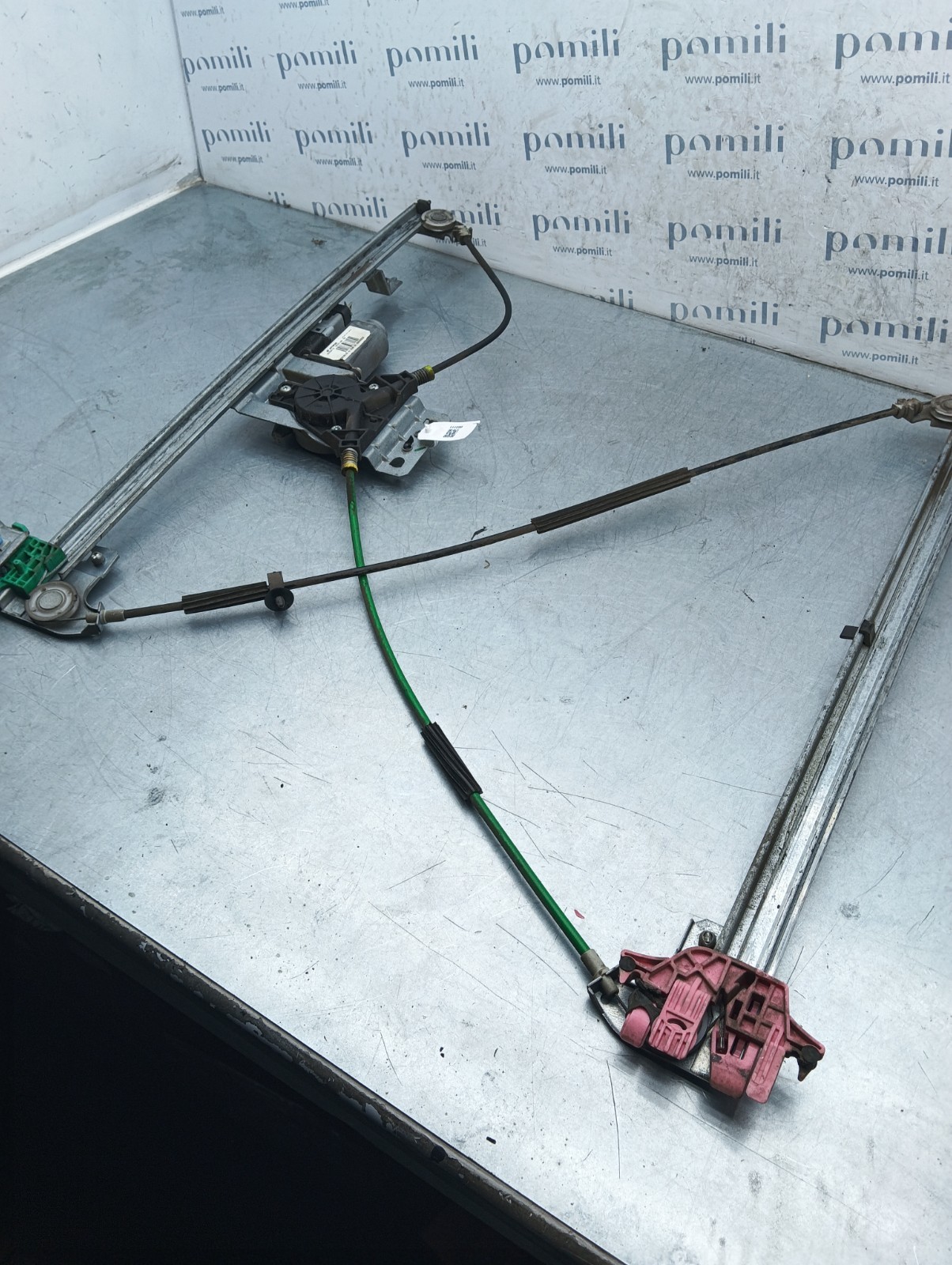 Pomili Rivestimenti interni Alzacristalli anteriore destro 400983F usato