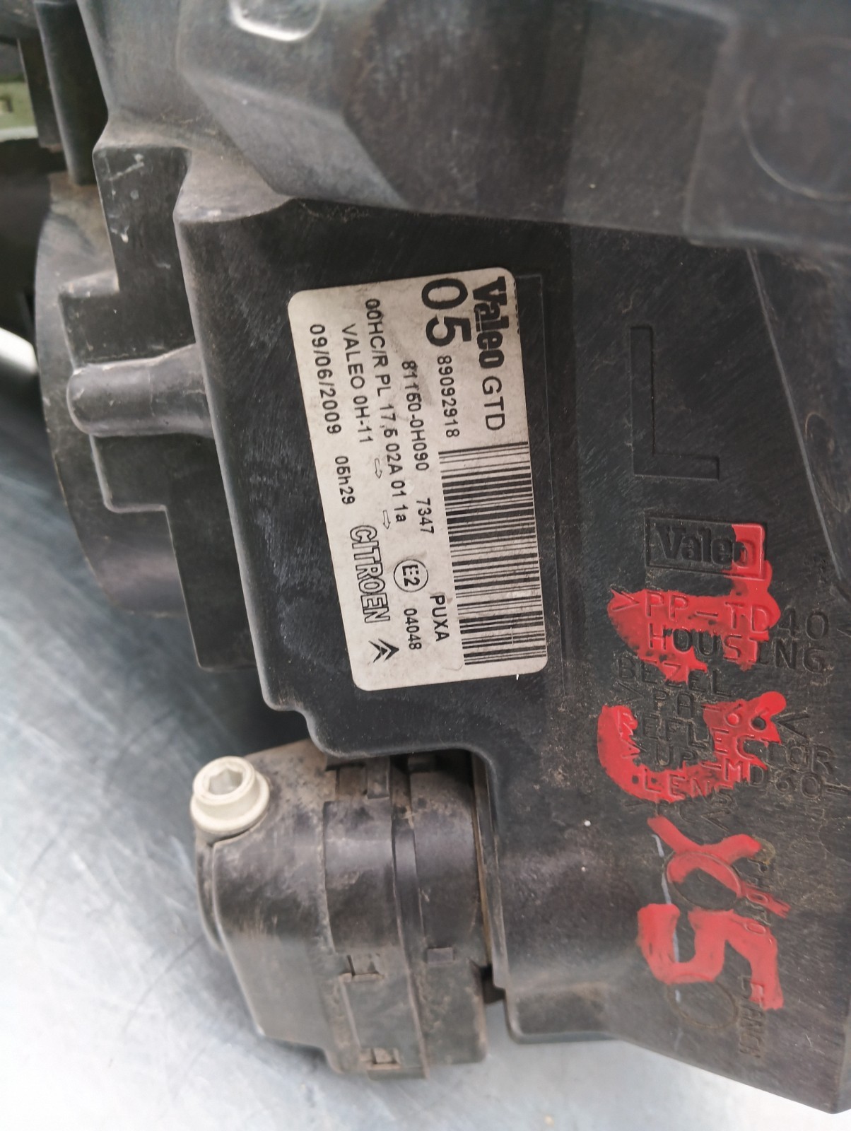 Pomili Fanaleria Faro anteriore Citroen C1 sinistro 89092918 usato