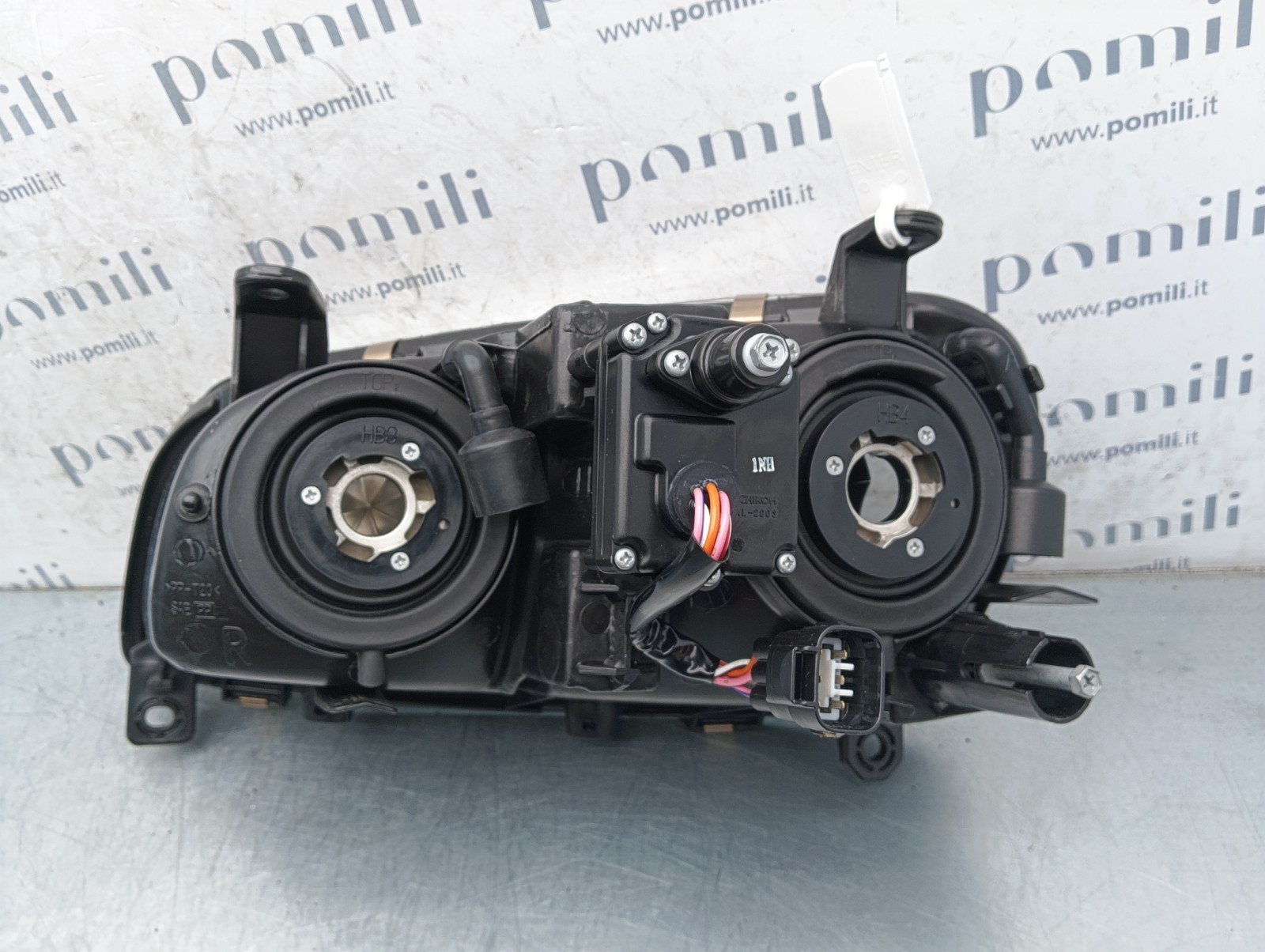Pomili Fanaleria 81105-42110 faro anteriore destro Toyota Rav4 1994-2000