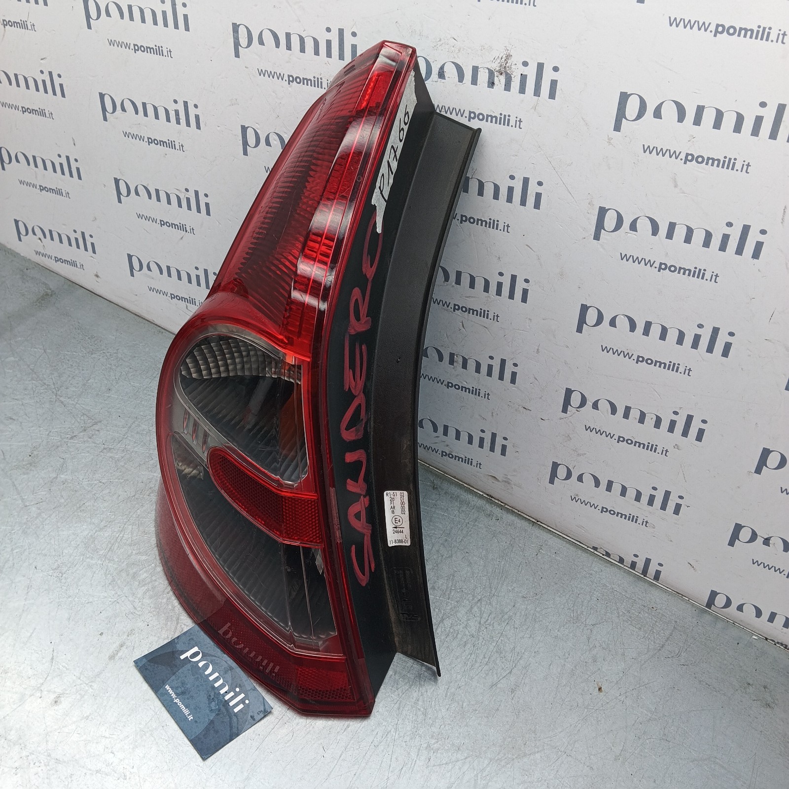 Pomili Fanaleria Dacia Sandero fanale posteriore destro usato