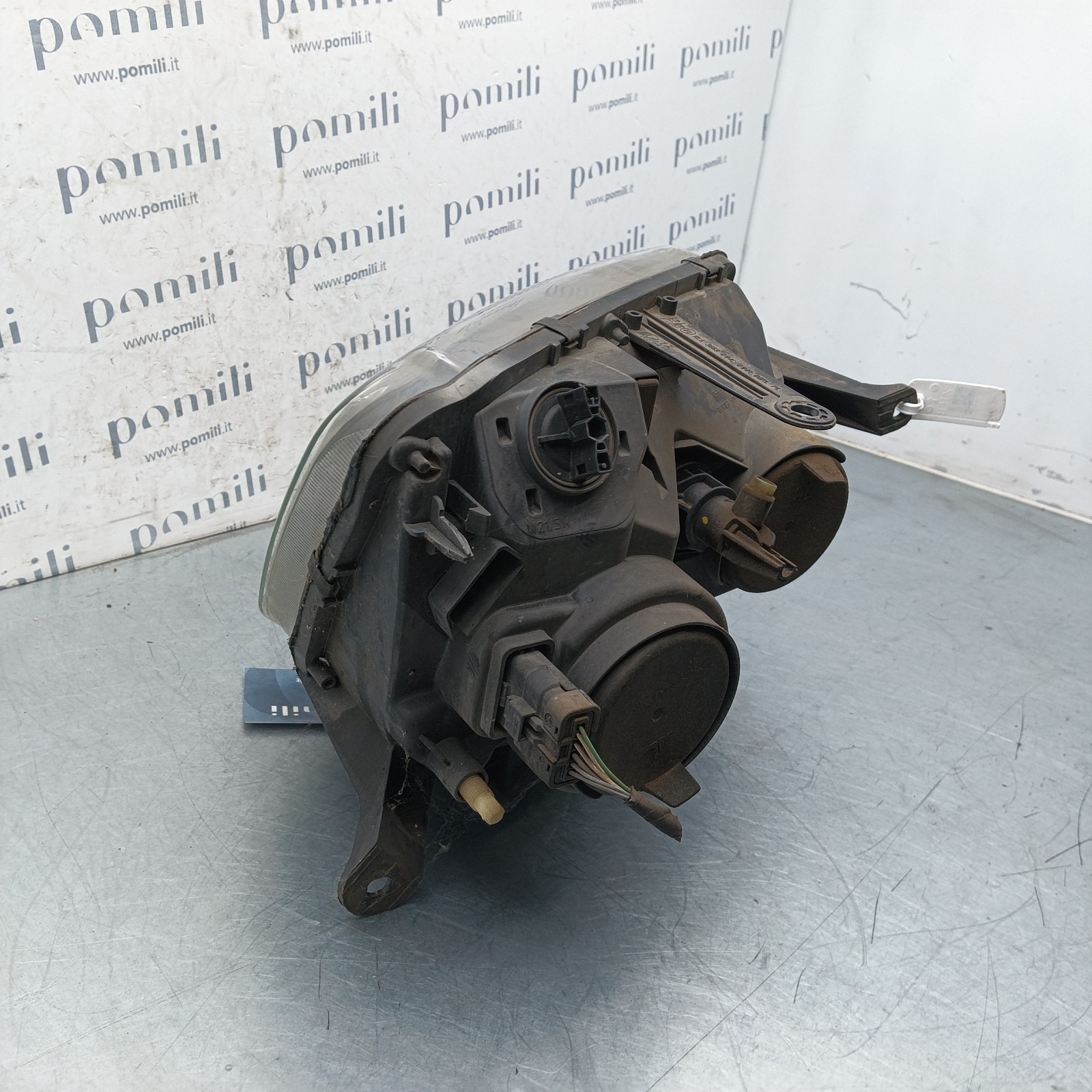 Pomili Fanaleria Dacia Duster II faro sinistro 260609367R usato