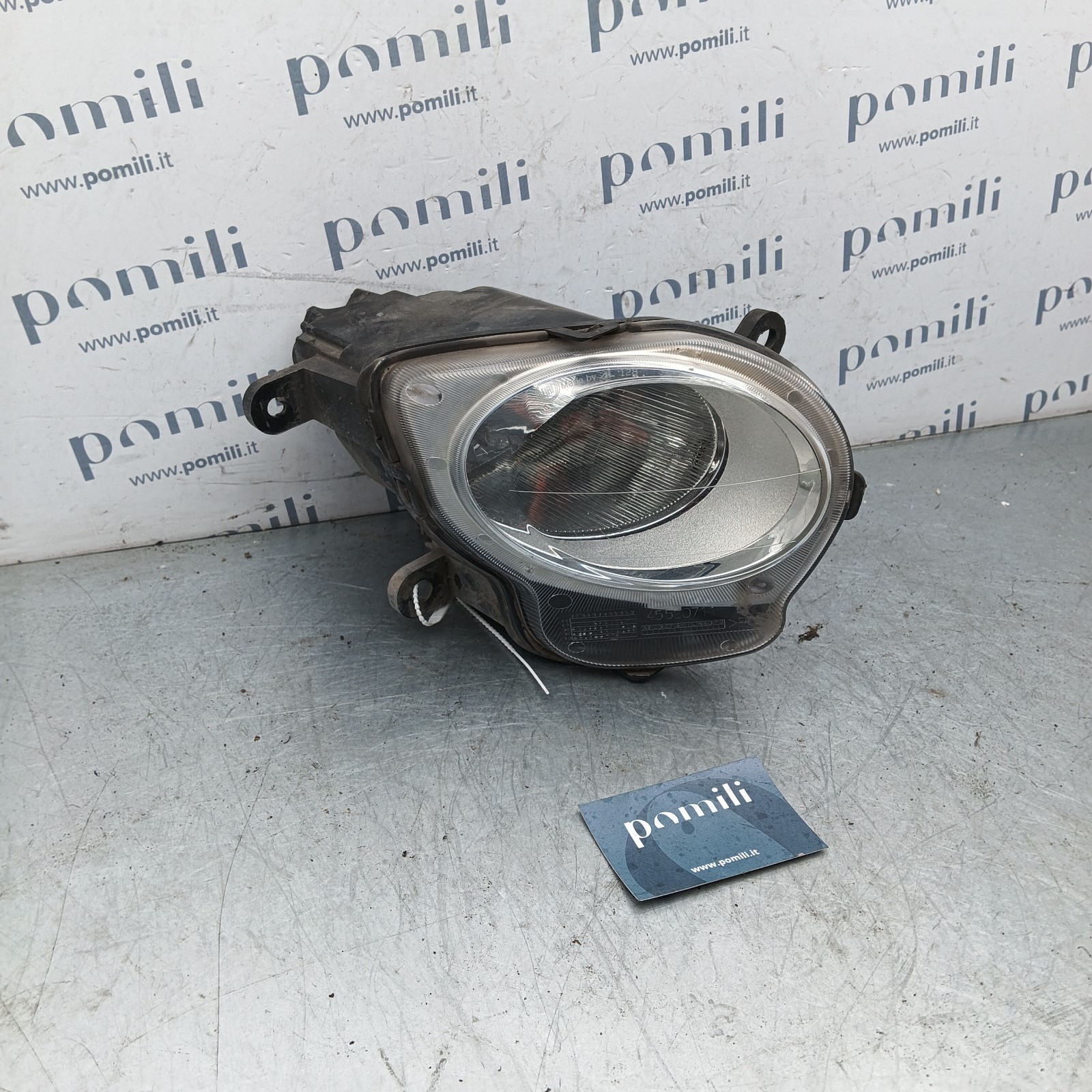 Pomili Fanaleria Faro fendinebbia destro Fiat 500 45520711 usato