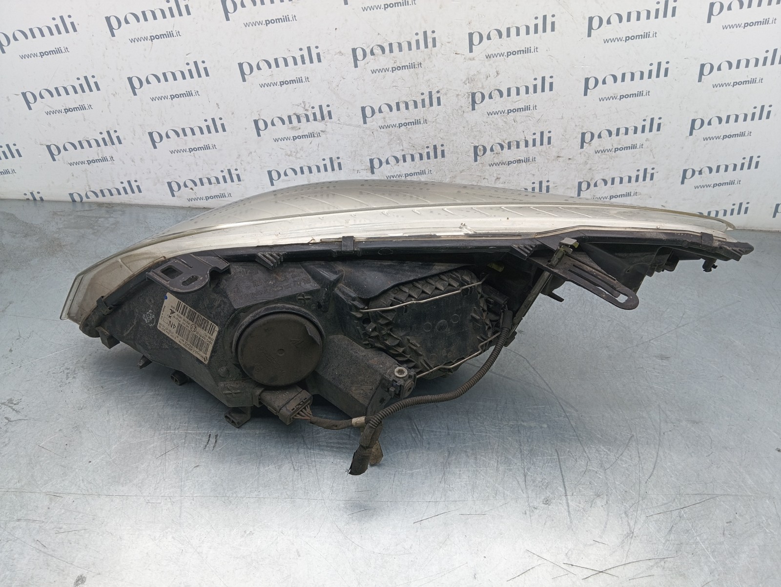 Pomili Fanaleria Renault Megane III faro anteriore destro usato 260100017R