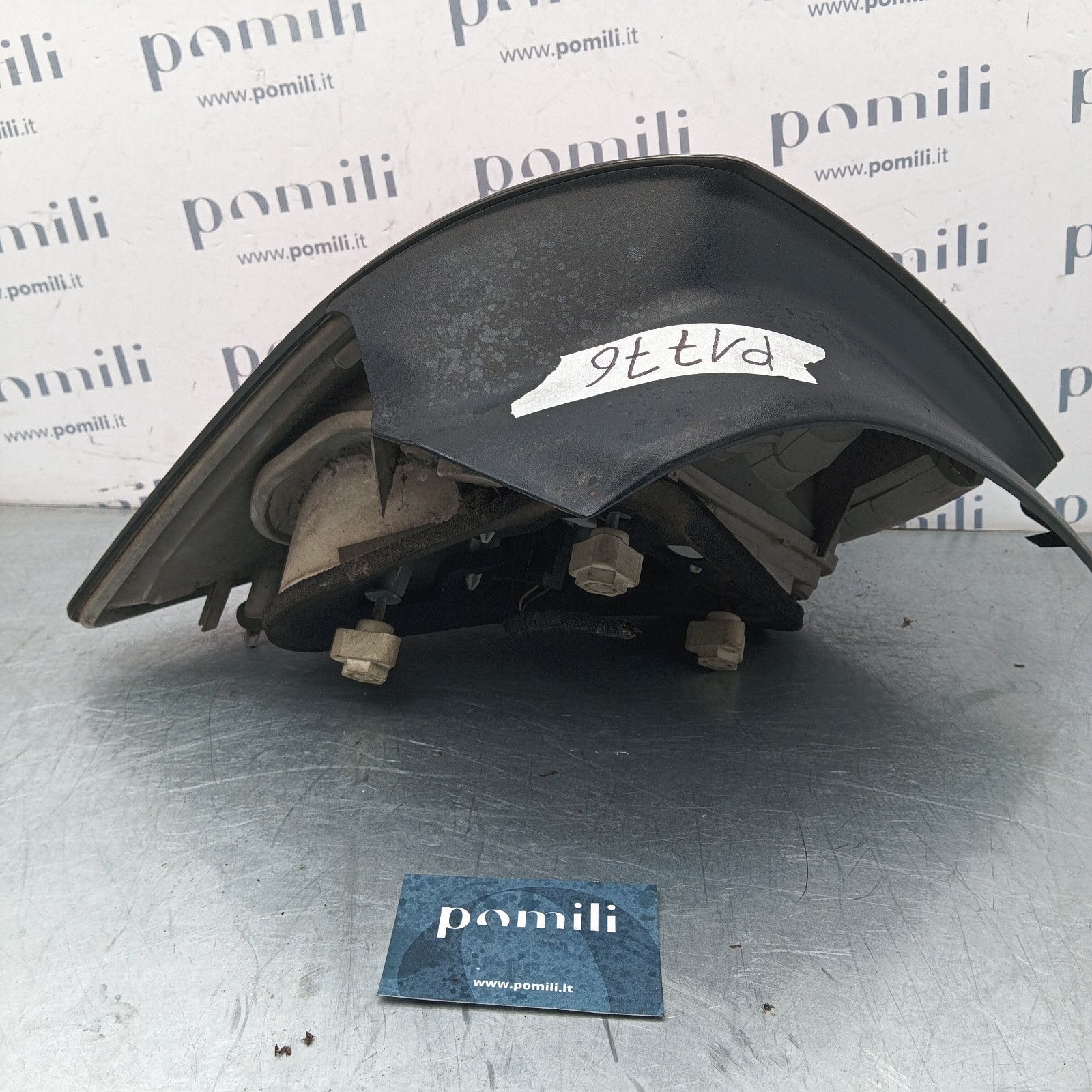 Pomili Fanaleria Opel Astra H SW fanale posteriore destro usato 24451840
