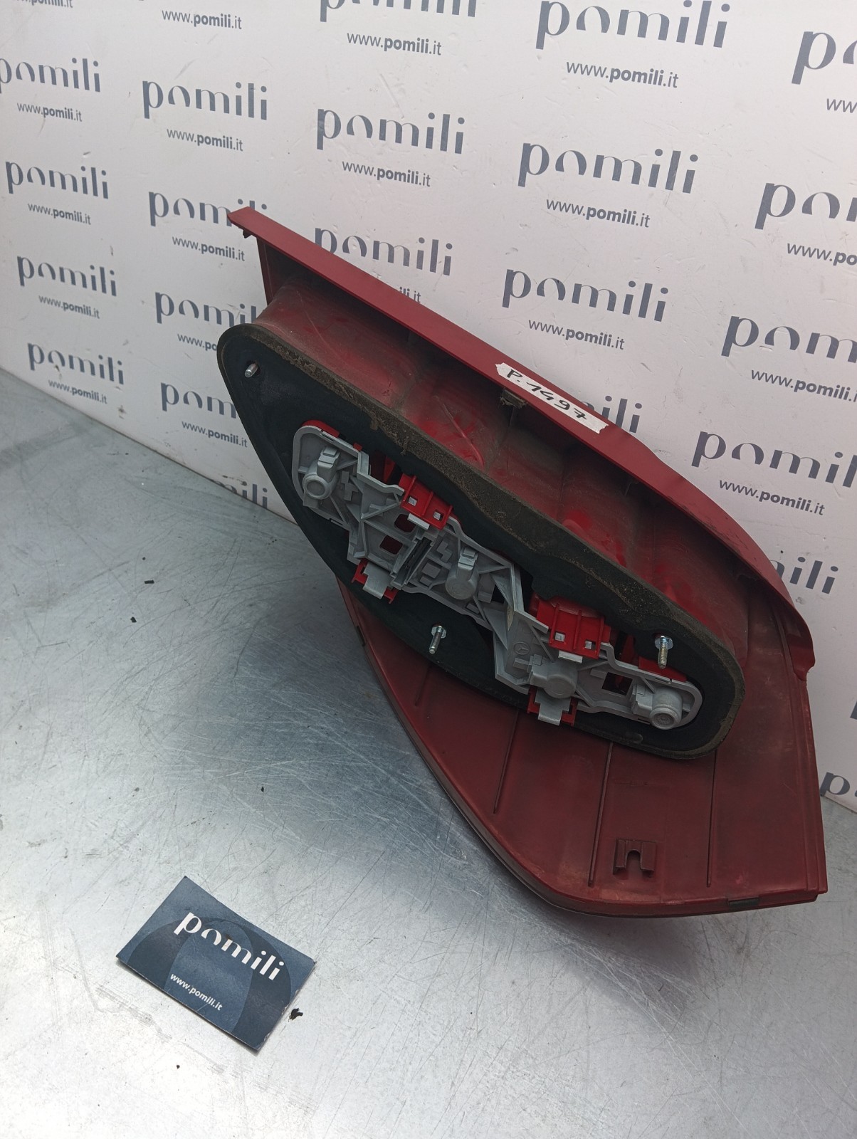 Pomili Fanaleria Mercedes-Benz A180 W169 fanale posteriore sinistro 1698200964 usato