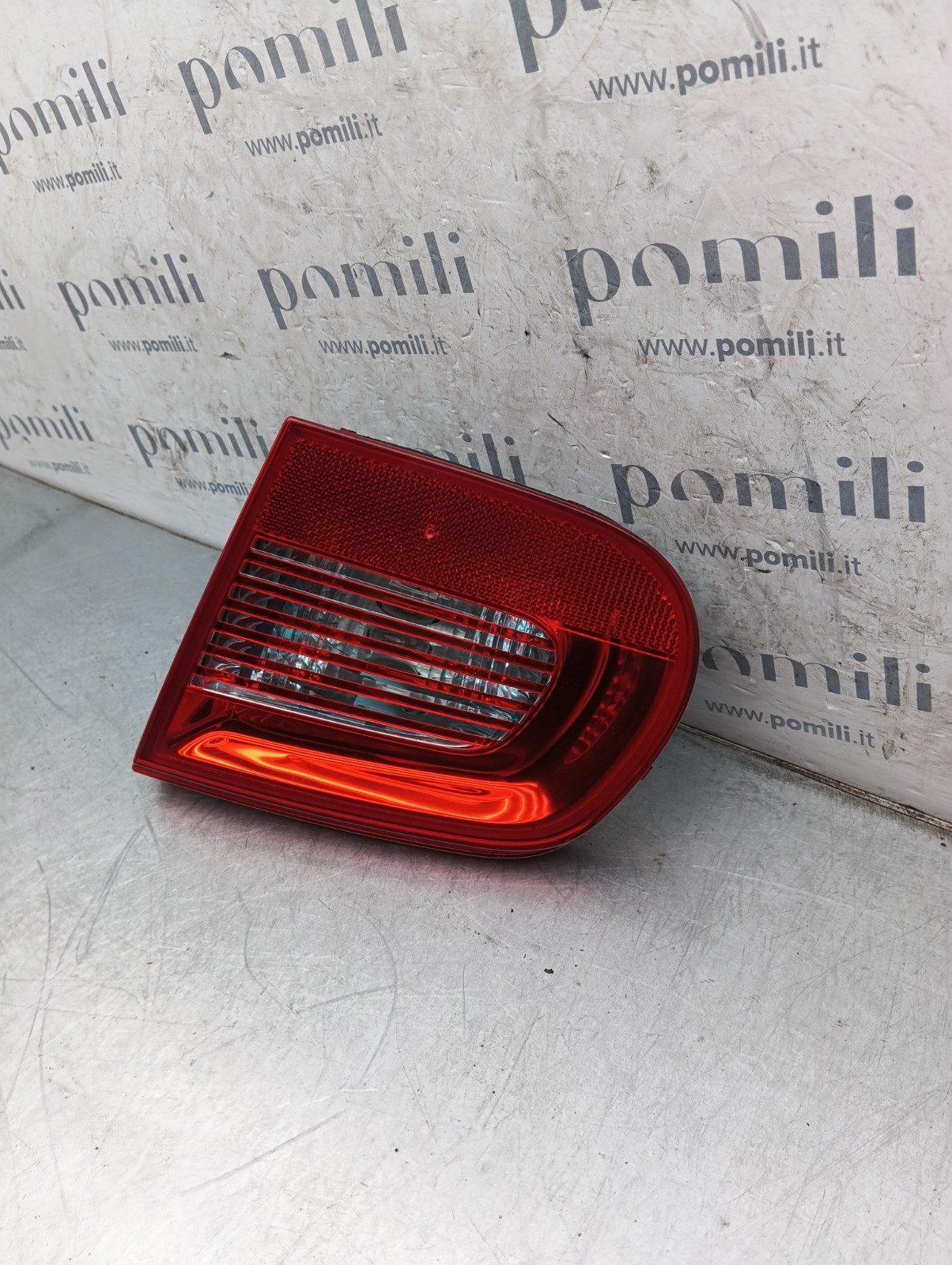 Pomili Fanaleria Volkswagen Eos fanale posteriore destro portellone 1Q0945094 usato
