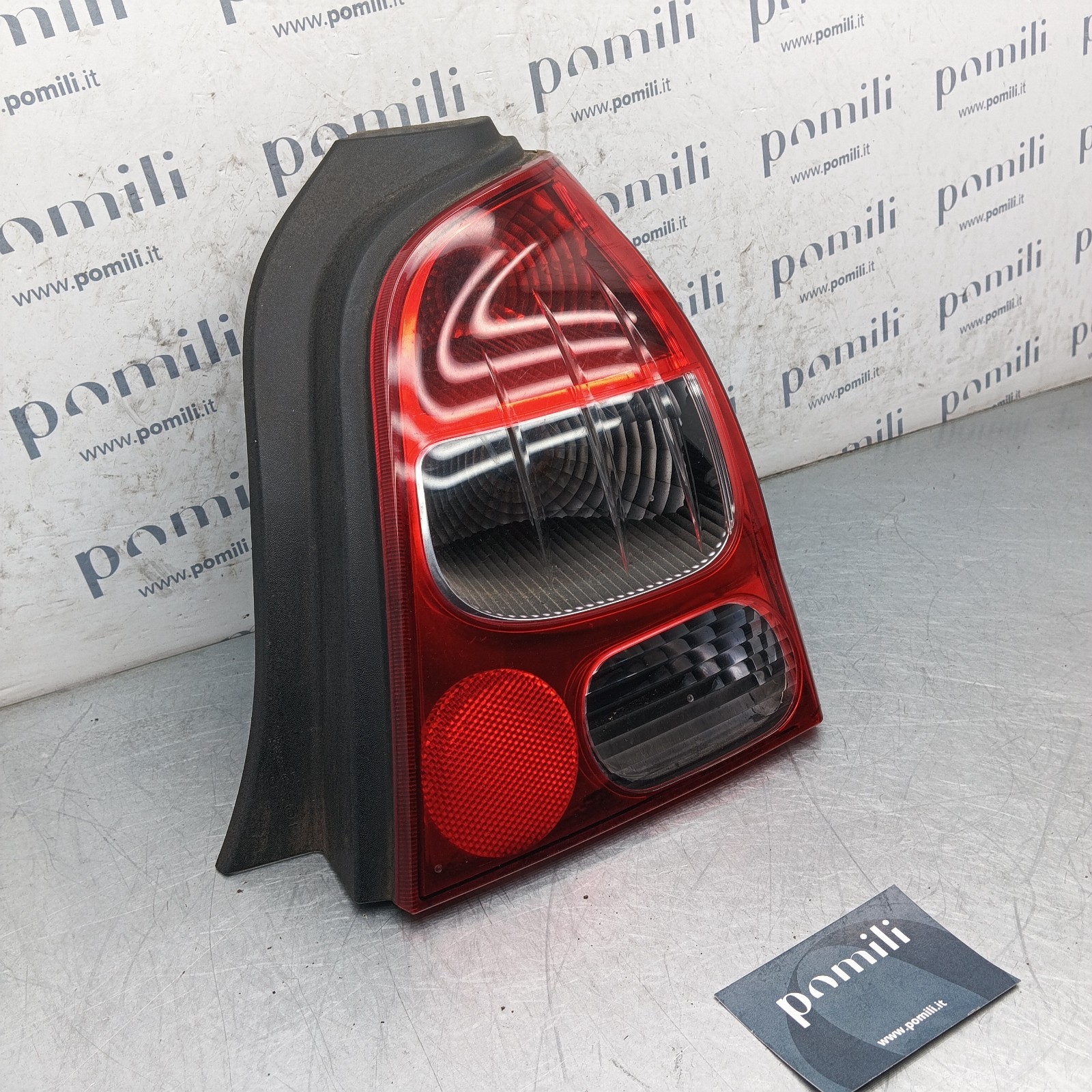 Pomili Fanaleria Renault Twingo II fanale posteriore destro usato