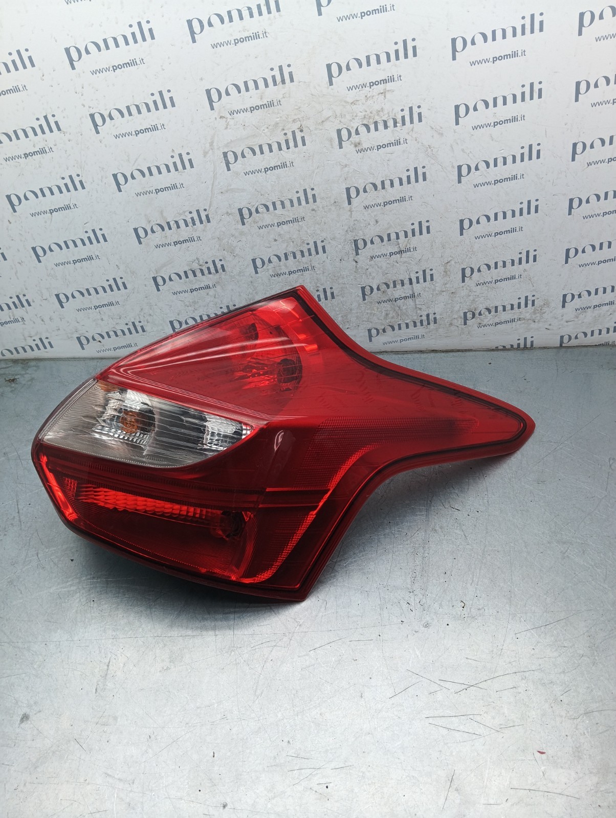 Pomili Fanaleria fanale posteriore destro LED Ford Focus III BM51-13404-BL usato