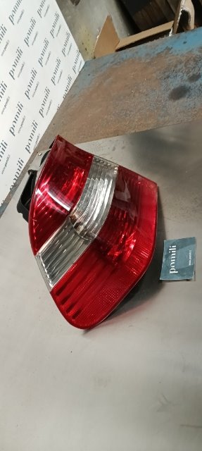 Pomili Fanaleria Fanale posteriore parte esterna sinistra BMW Serie 3 (E46) (09/01>09/05<) usato
