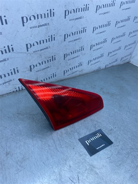 Pomili Fanaleria Fanale posteriore interno sinistro S001 MITSUBISHI COLT