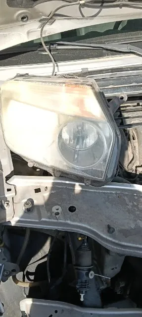 Pomili Fanaleria Dacia Duster proiettore anteriore destro