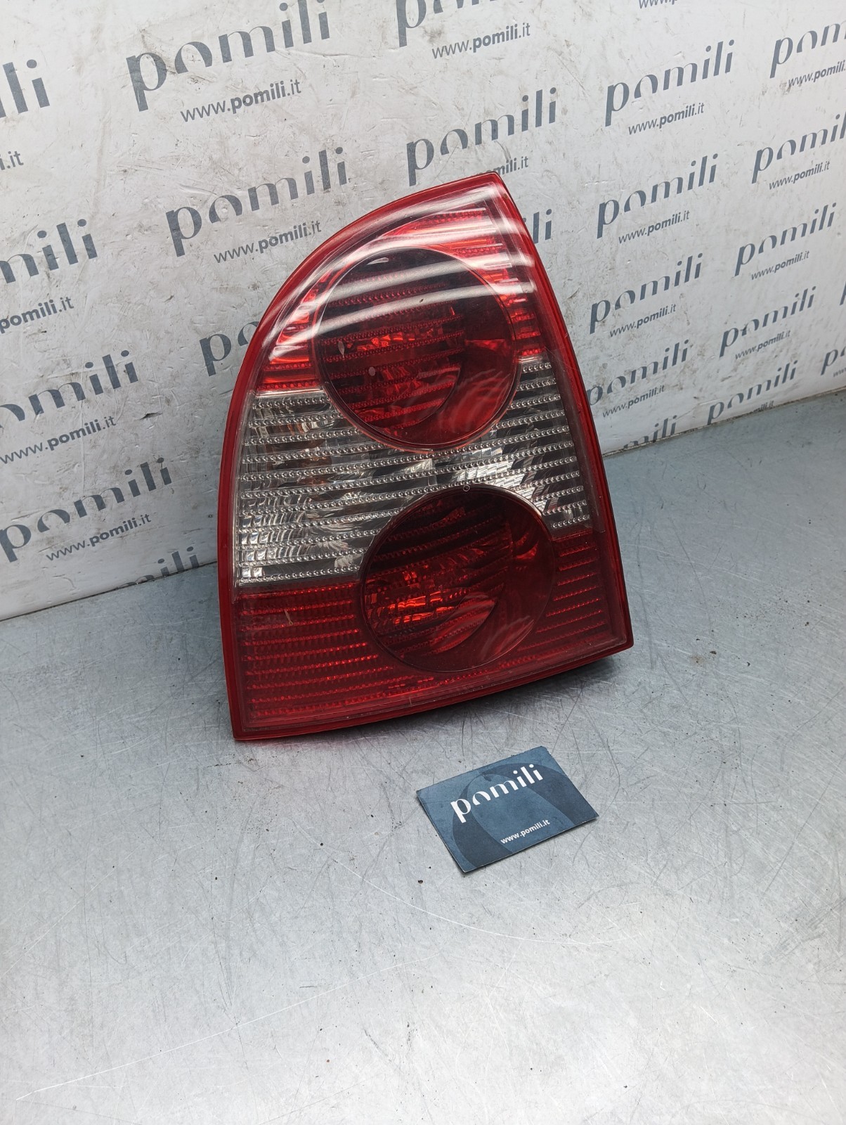 Pomili Fanaleria Fanale posteriore sinistro Volkswagen Passat B5 (2000-2005) 28409014 usato