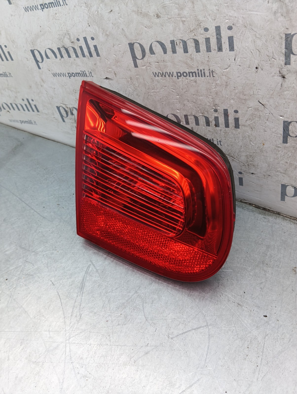 Pomili Fanaleria Volkswagen Eos fanale posteriore sinistro portellone 1Q0945093 usato