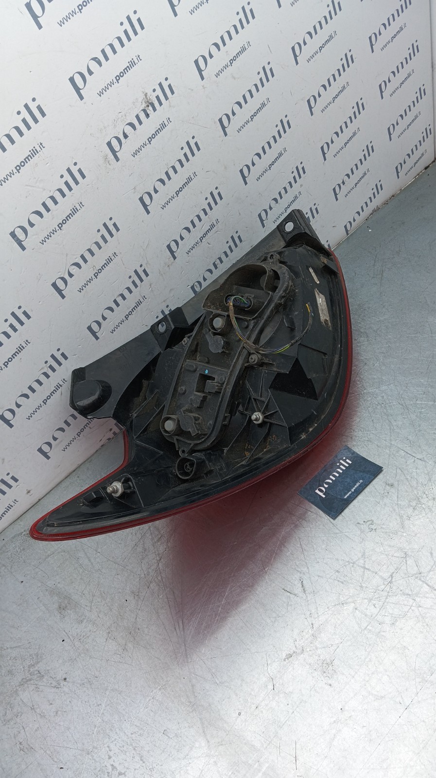 Pomili Fanaleria Ford Ka II fanale posteriore destro 1579394 usato
