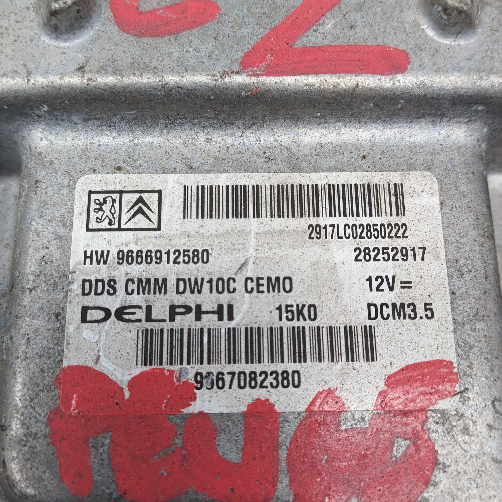 Pomili ECU Peugeot 3008 5008 28252917 Centralina motore diesel usata