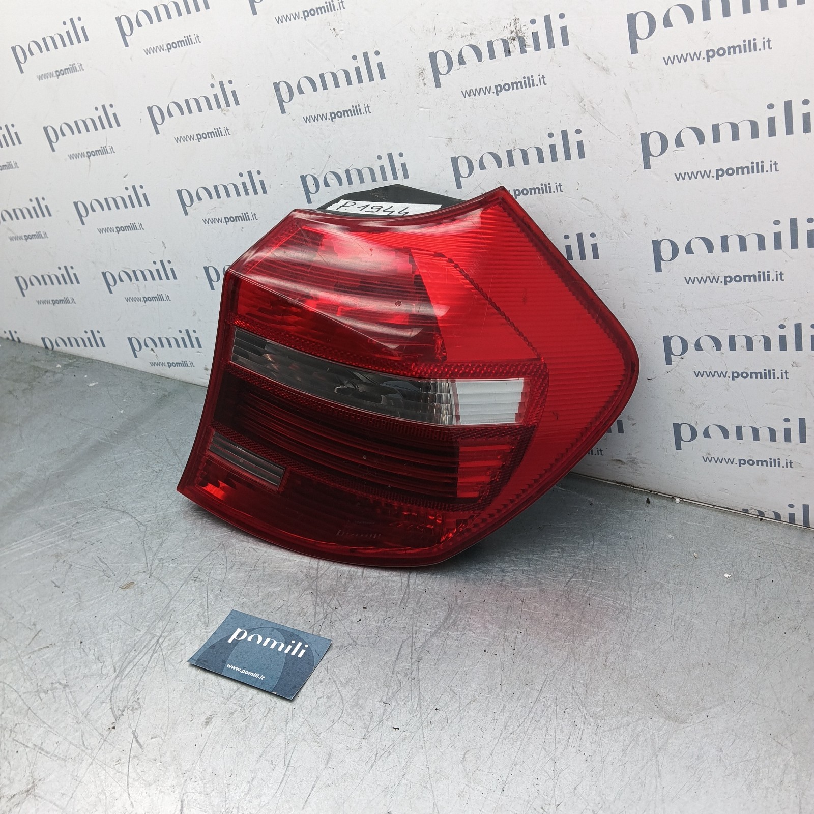 Pomili Fanaleria BMW Serie 1 fanale posteriore destro usato OEM 134051.10