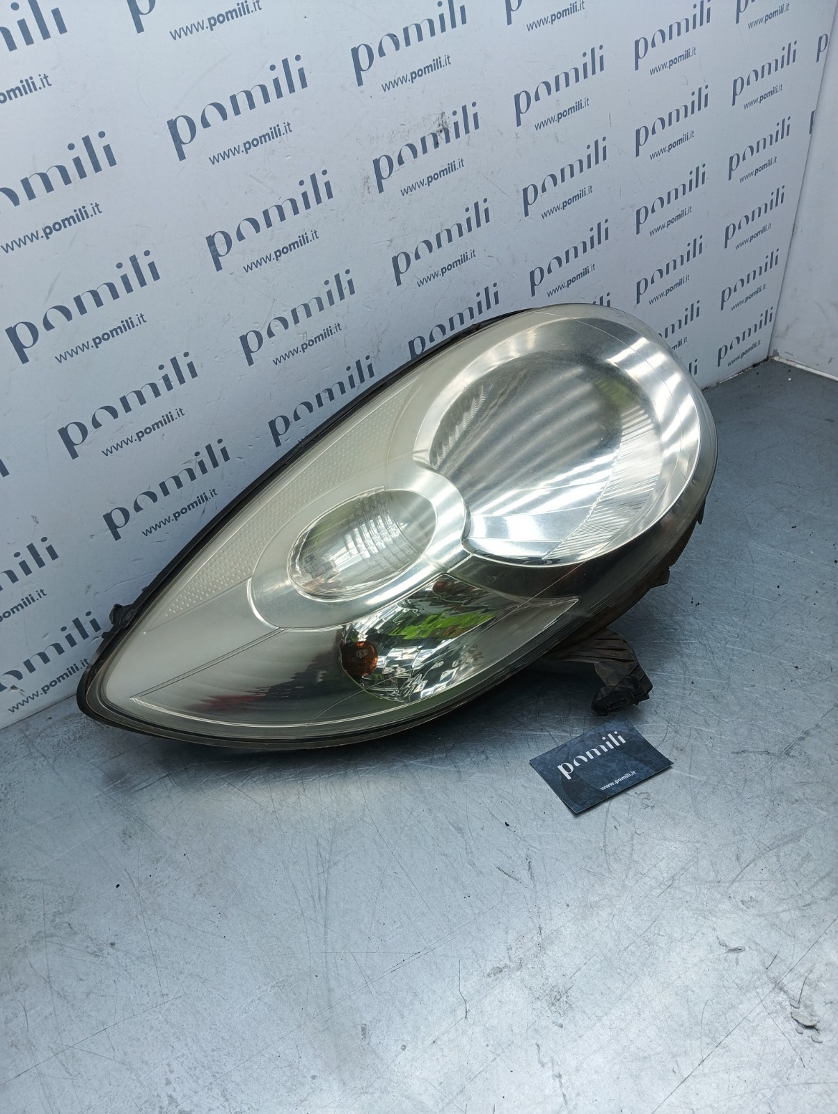 Pomili Fanaleria Faro anteriore destro Citroen C1 89092916 usato