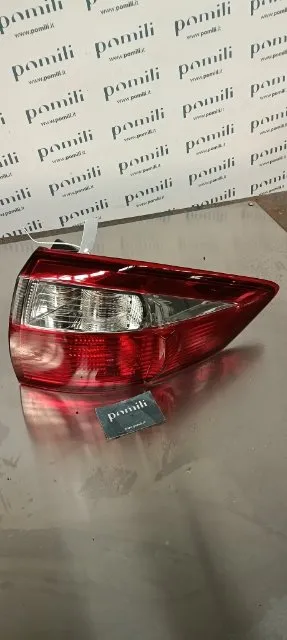 Pomili Fanaleria Ford C-Max CB7 fanale posteriore esterno destro