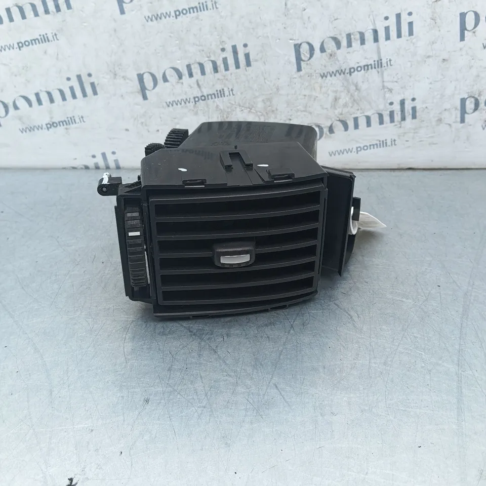 Pomili Climatizzazione Ducato bocchetta aria centrale destra 385800 usata
